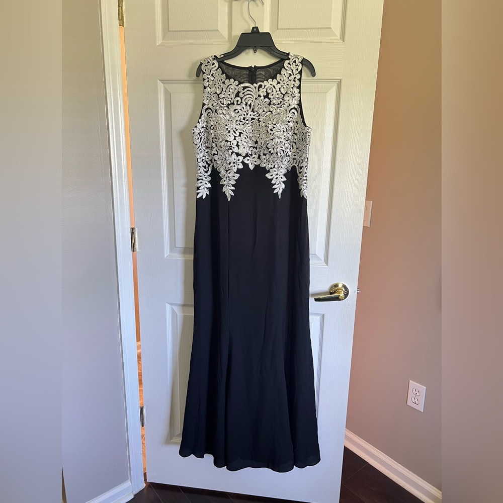 Elegant Black and White Lace Evening Gown